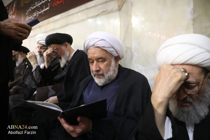 مراسم بزرگداشت رهبر شهید انقلاب در حرم حضرت معصومه(س)
