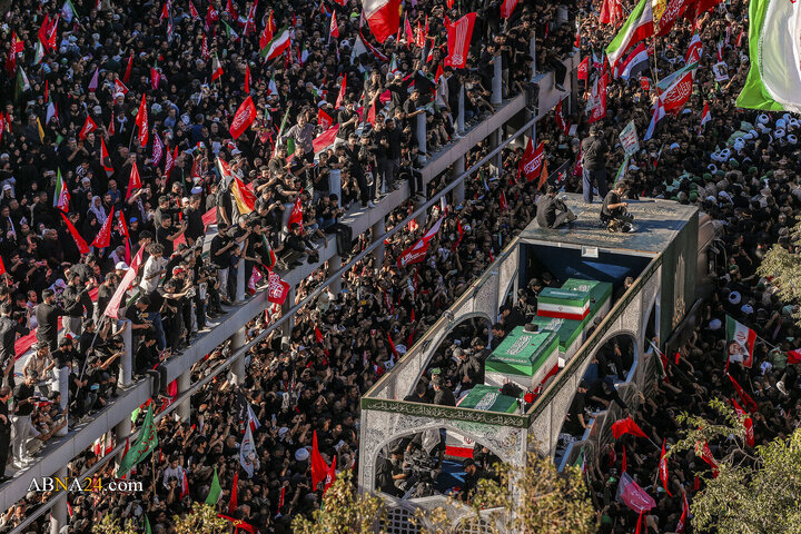 تشییع پیکر مطهر رهبر شهید انقلاب در مشهد مقدس