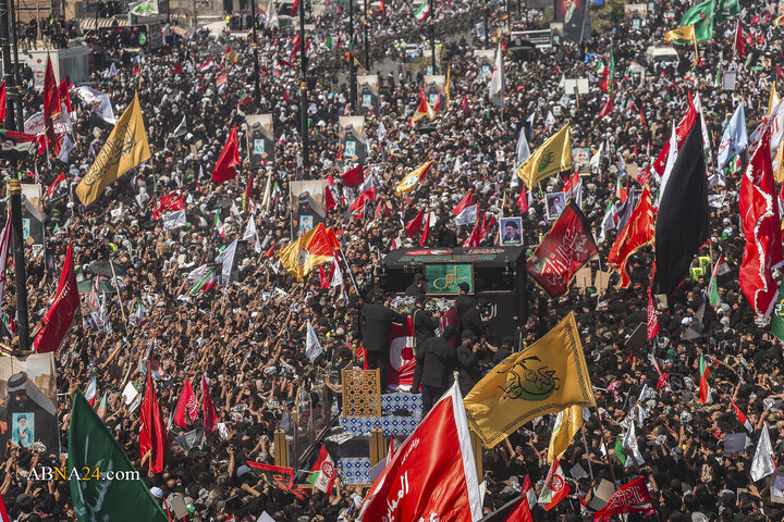 تشییع پیکر مطهر رهبر شهید انقلاب در نجف اشرف