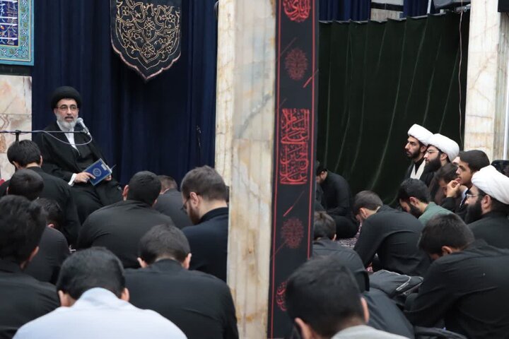 گزارش تصویری/ محفل قرآن و عترت طلاب مدارس آیت‌الله مجتهدی و آیت‌الله حق‌شناس