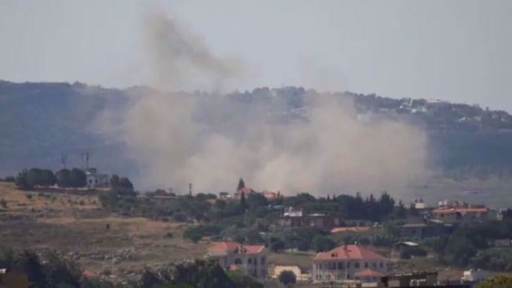 Israeli Warplanes Strike Multiple Towns in Southern Lebanon, Ground Forces Push Into Beit Yahoun
