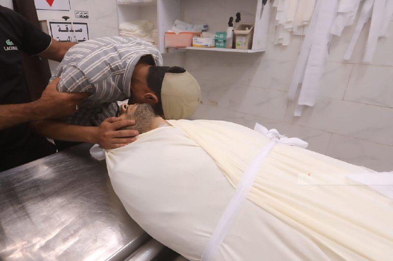 Two Palestinians Martyred in Gaza as Israeli Forces Continue Ceasefire Violations