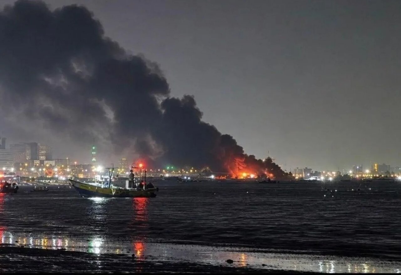 Analysis: US and Its Dangerous Game amid Negotiations with Iran