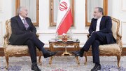 Araghchi Reaffirms Iran's Commitment to Lebanon's Sovereignty, Territorial Integrity