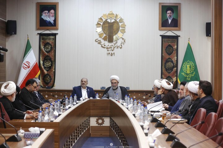 آغاز سال تحصیلی با گرامیداشت یاد شهدا در ۱۲۳ هزار مدرسه