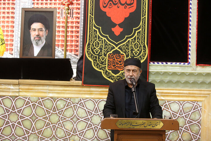 سومین شب بزرگداشت رهبر شهید انقلاب در حرم کریمه اهل‌بیت(س)