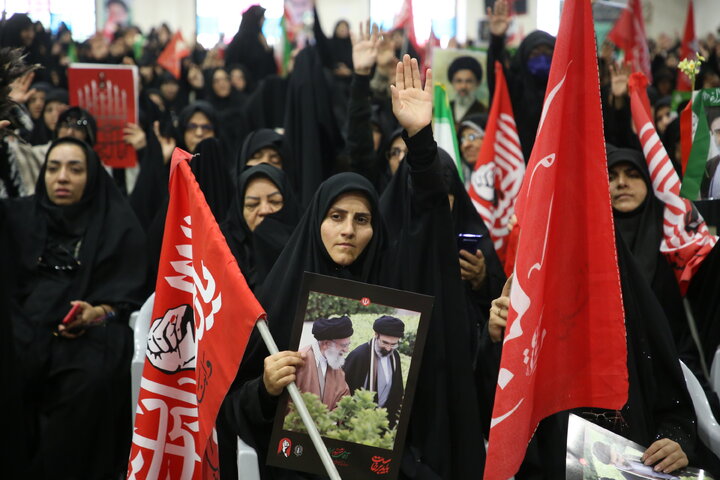 مراسم بزرگداشت رهبر شهید انقلاب در اصفهان