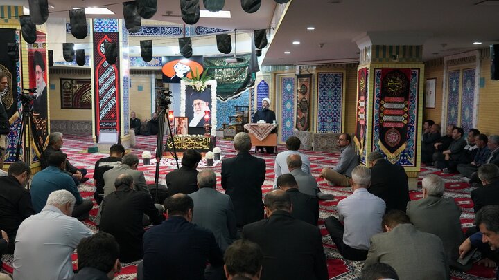 گزارش تصویری/ مراسم بزرگداشت رهبر شهید در وزارت بهداشت