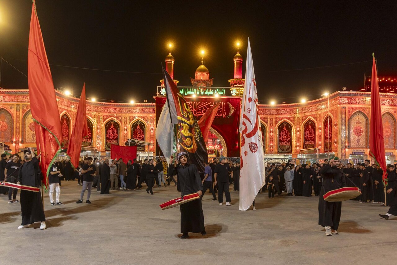 Mourning processions on martyrdom of Imam Zayn al-Abideen by Al-Abbas Shrine
