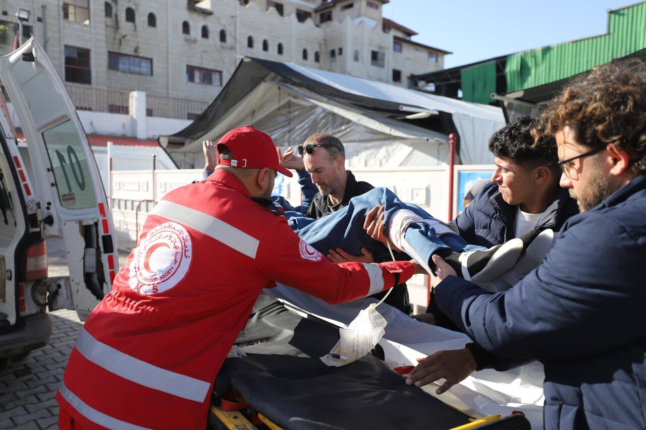 35 patients evacuated via Rafah crossing for medical treatment