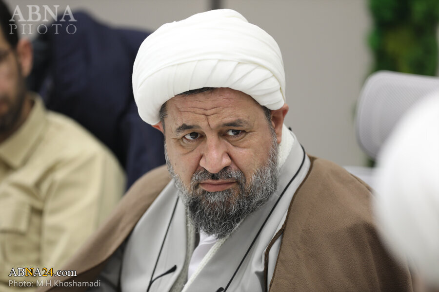 Hucet-ul-Îslam Hekîmiyan got:Taybetmendiyên kesên bêîrade û lawaz ji nêrîna Qur'ana Pîroz.