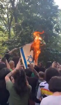Video| Pagsunog ng Watawat ng Rehimeng Zionist sa New York