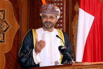 هنوز راه‌حلی برای تنگه هرمز نیست، اما از میز مذاکره برنمی‌خیزیم