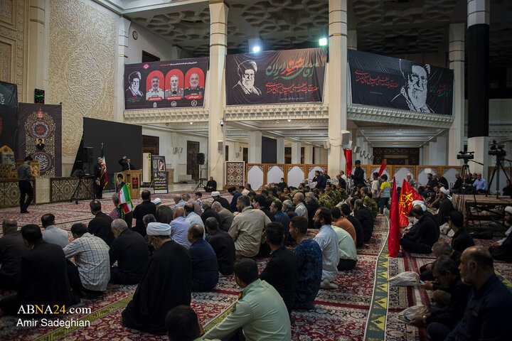 مراسم بزرگداشت رهبر شهید در حرم مطهر حضرت شاهچراغ (ع)