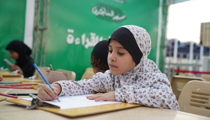 تقرير مصور/ العتبة الحسينية يعلم الاطفال عبر محطات ثقافية تفاعلية