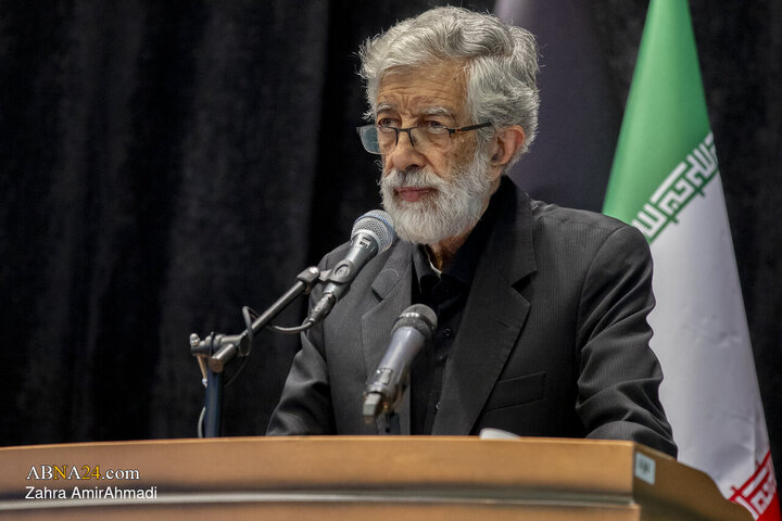 آیین اختتامیه "جایزه جهانی شعر امام شهید"