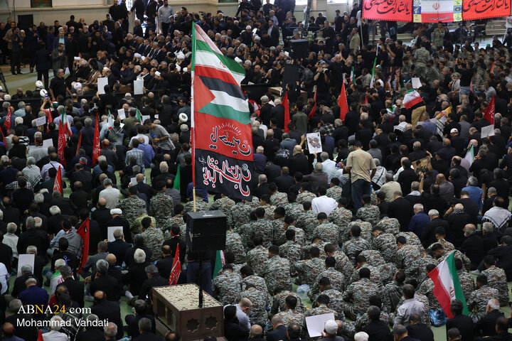مراسم بزرگداشت رهبر شهید انقلاب در مصلی تهران