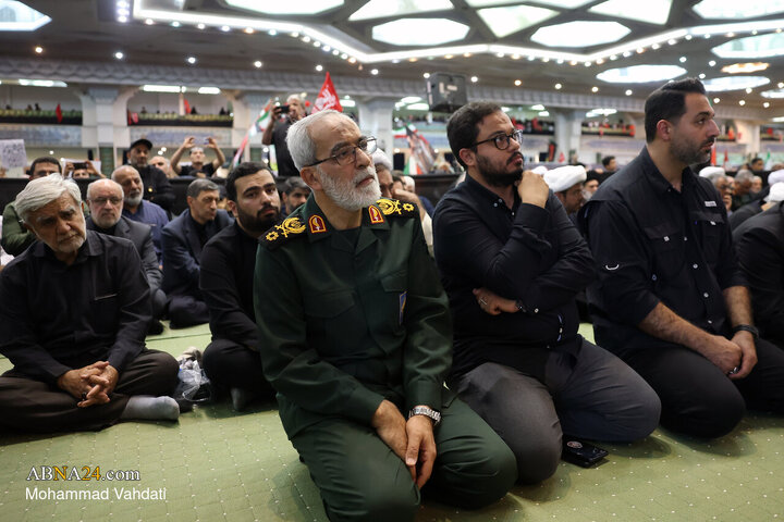 مراسم بزرگداشت رهبر شهید انقلاب در مصلی تهران