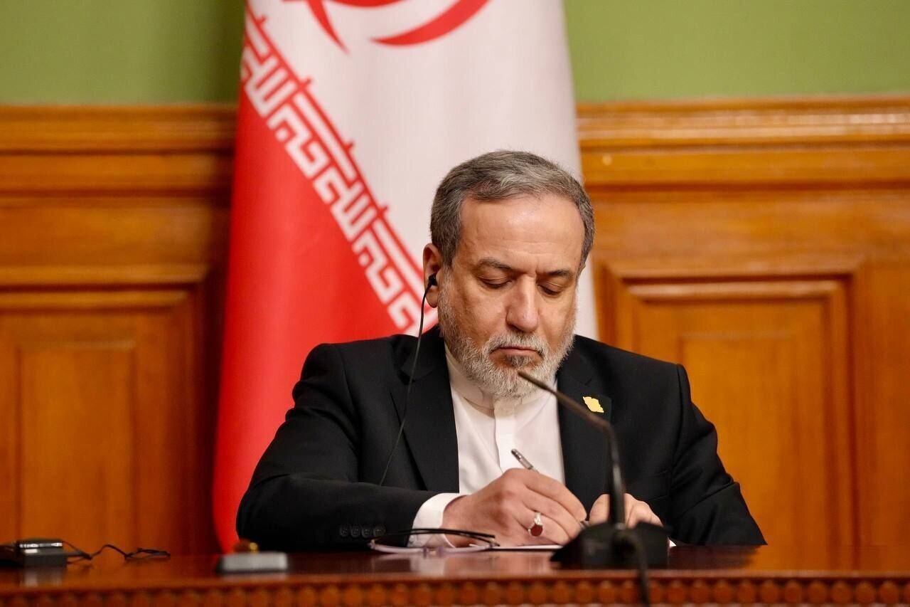 Iran’s FM Araghchi Tells Trump: Tehran Is the Strait’s Guardian and Will Be “Fair”