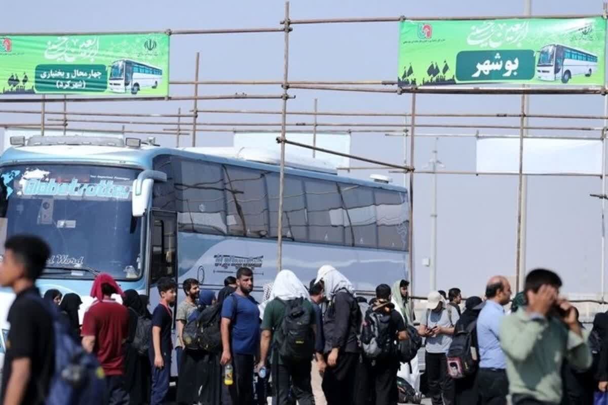 Paglalagay ng 230 Bus sa Khosravi Border para sa Paghahatid sa mga Pilgrim ng Arba'in