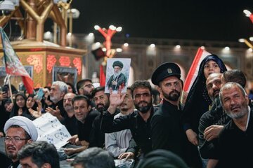 تقرير مصور/ حضور واسع بمجلس تأبين الإمام الشهيد "الخامنئي" في حرم الإمام الرضا (ع)