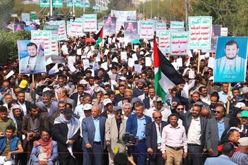دانشگاهیان صنعا خواستار شکستن محاصره یمن شدند