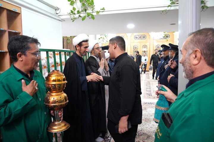 تقرير مصور/ استعدادات لأربعينية الإمام الحسين (ع). خدام العتبة المعصومية يتوجهون إلى العراق