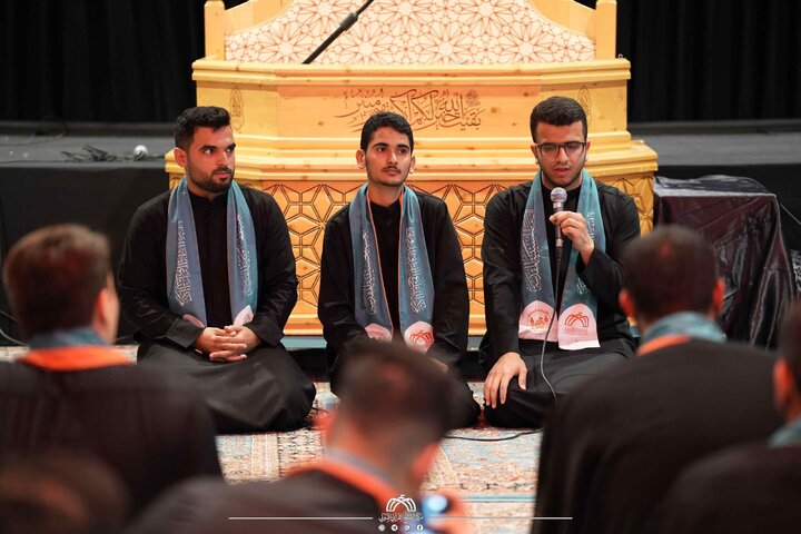 تقرير مصور/ مسجد جمكران بمدينة قم يستضيف محفلاً قرآنياً
