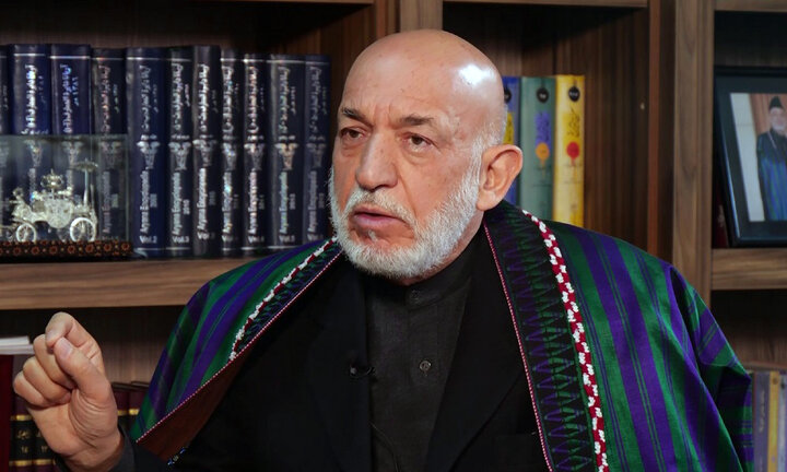 حامد کرزی: آموزش دختران و پسران شرط اساسی مقابله با سوءتغذیه کودکان افغان است