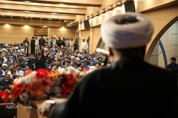 سمینار بیداری اسلامی و پرچمدار مقاومت