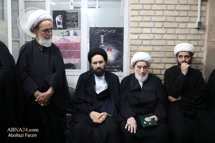 مراسم بزرگداشت رهبر شهید انقلاب از سوی آیت‌الله سیستانی در قم