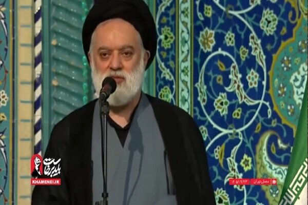Ayatollah Khamenei thanks Iranian and Iraqi people for massive funeral turnout