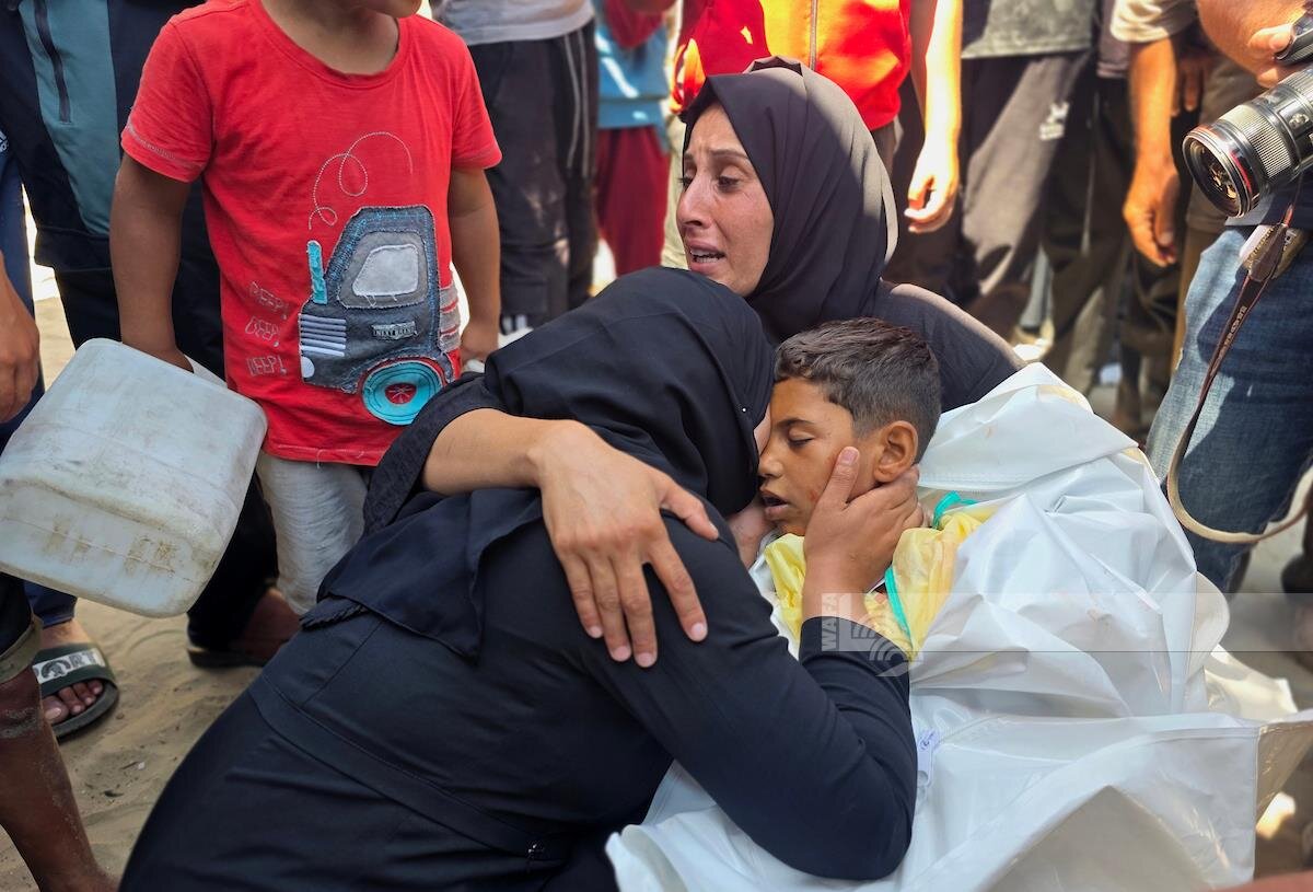 At least 10 people martyred, several others injured in Israeli attacks in Gaza