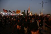 تقرير مصور/ انطلاق حشود الزائرين من البصرة الى كربلاء سيرا على الاقدام
