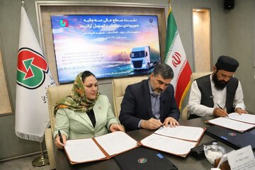 امضای توافق ترانزیت سه‌جانبه ایران، افغانستان و تاجیکستان در مشهد