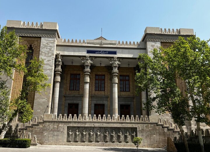 برطانوی سفیر ایک بار پھر ایرانی وزارتِ خارجہ طلب، سپاہِ پاسداران سے متعلق لندن کے اقدام پر شدید احتجاج