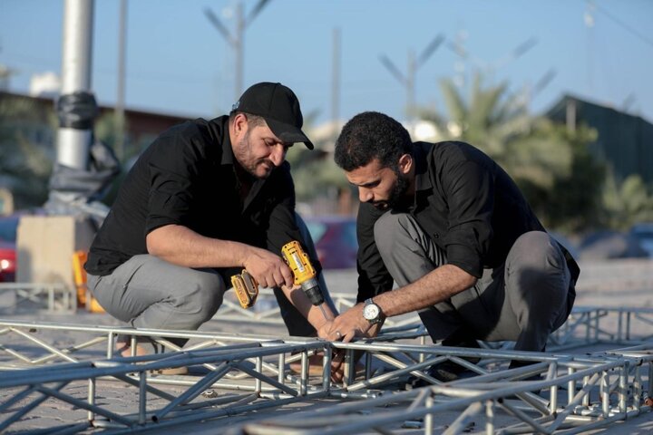 تقرير مصور/ نصب محطات تعليم القراءة الصحيحة للزائرين في كربلاء