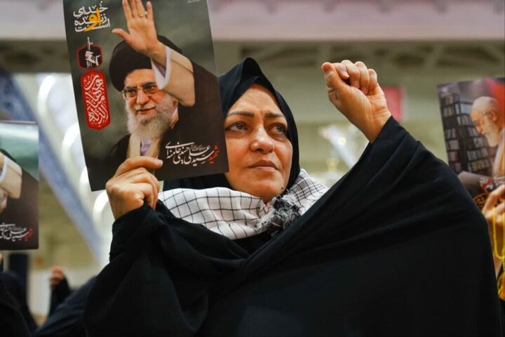 فریاد خون‌خواهی زنان قم از قاتلان امام شهید ایران