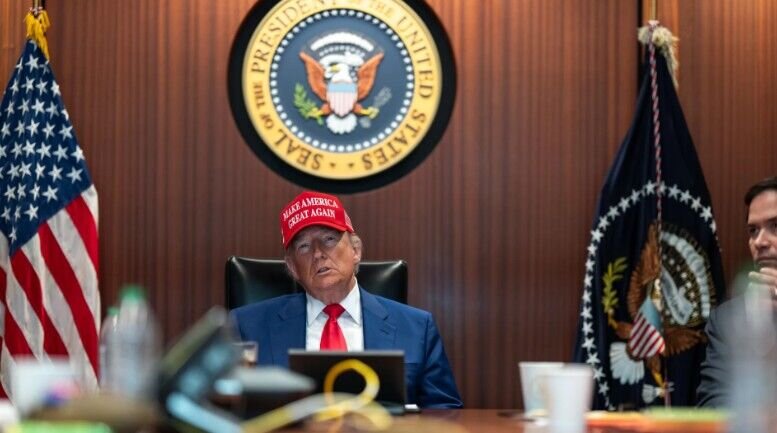 Финанcиал Тajмс : Трампын Ирана гаршы мүһарибәни јенидән башламасы АБШ-јә гәләбә вәд етмир
