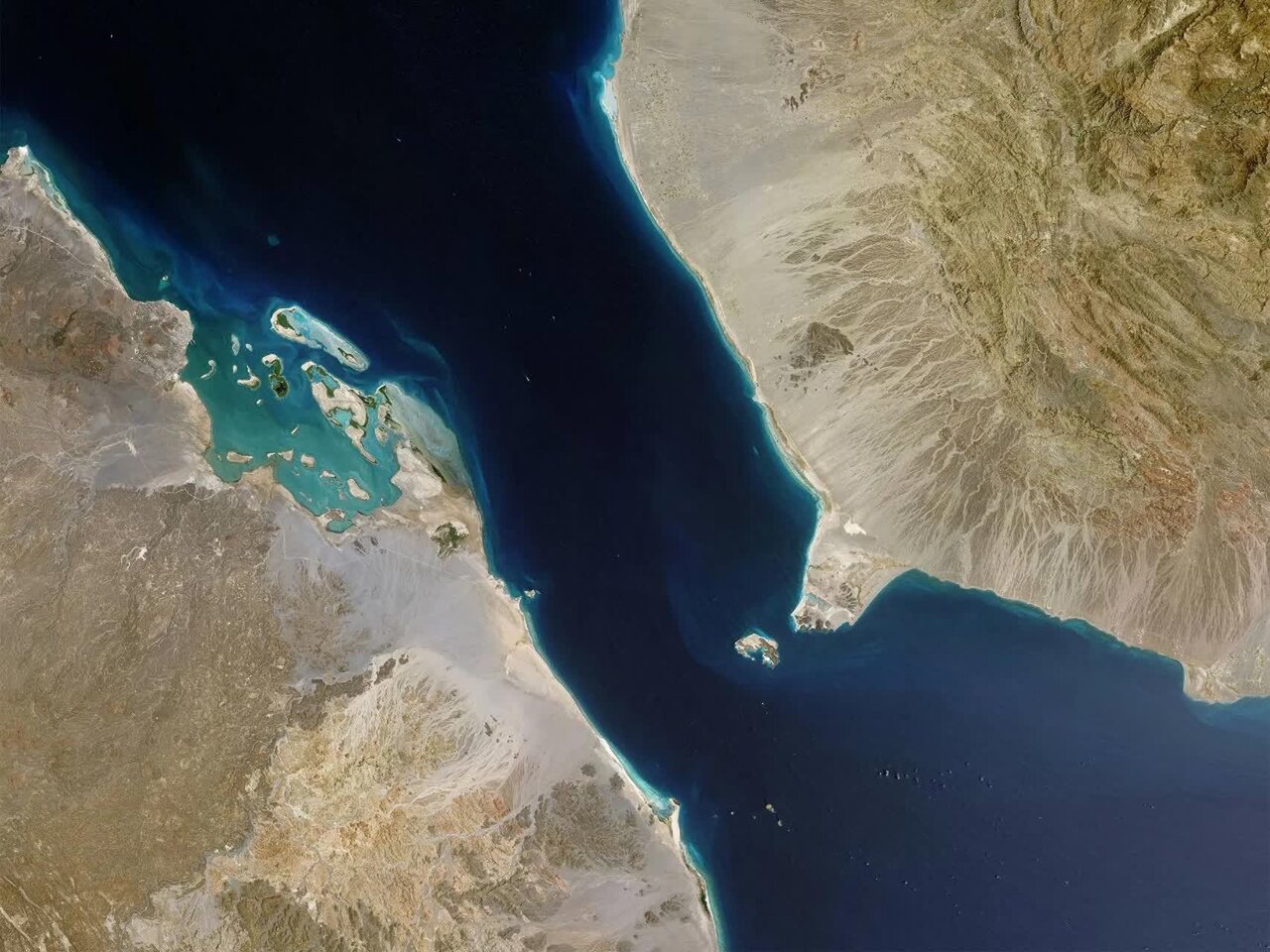 Daily Telegraph: Ang Yemen ay naghahangad na kubkubin ang Red Sea mula sa dalawang harapan