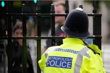 Autoridades Britânicas Acusam Adolescente por Plano Contra Mesquitas em Londres