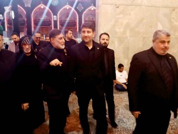 وزير إيراني يزور مرقد الامام الحسين (ع) ويتوقع عدد زوار بلاده خلال الاربعين 3 مليون