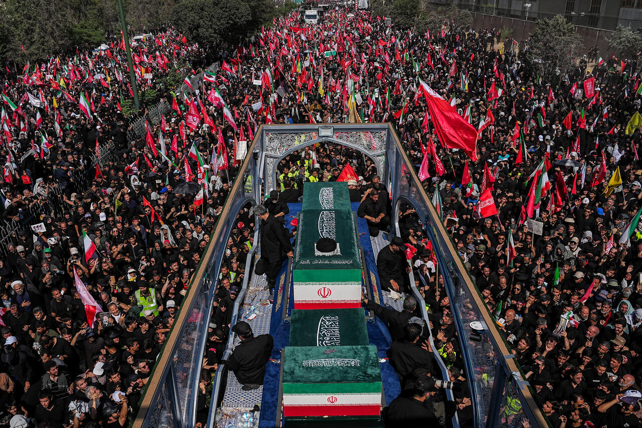 تقسیم تاریخ مشهد به دوره قبل و بعد از شهادت و عهد امت با امام شهید