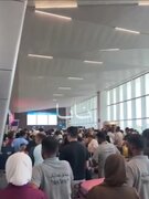 Video| Pag-alis ng mga Pasahero mula sa Kuwait Airport; Walang-Katulad na Pagsisikip Kasunod ng mga Pag-atake ng Iran