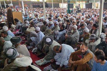 عکس خبری | نماز جمعه شیعیان در غرب کابل