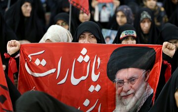 گزارش تصویری/ مراسم گرامیداشت رهبر شهید در حرم حضرت عبدالعظیم(ع)