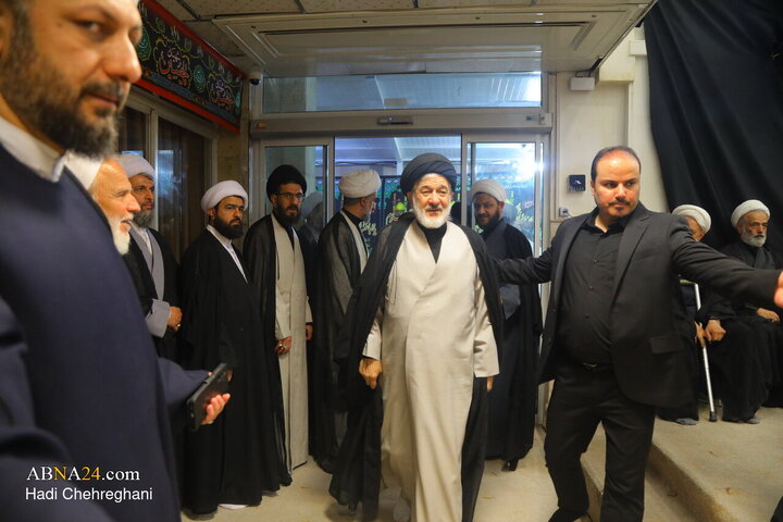 تقرير مصور/ آية الله نوري همداني يقيم مجلس تأبين الإمام الشهيد السيد الخامنئي (ره) في مكتبه بقم