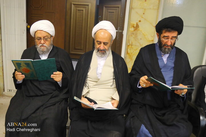 تقرير مصور/ آية الله نوري همداني يقيم مجلس تأبين الإمام الشهيد السيد الخامنئي (ره) في مكتبه بقم