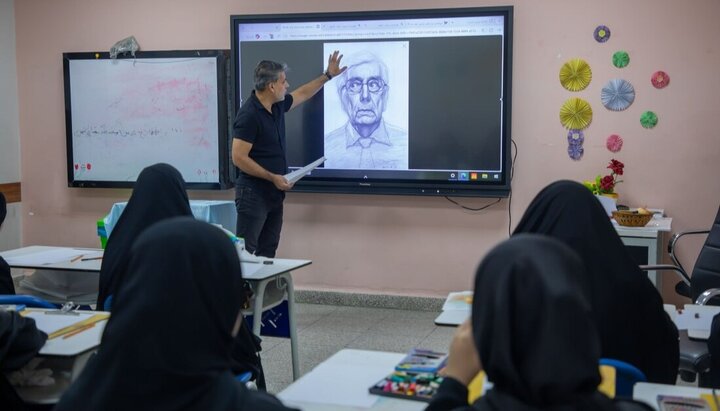 تقرير مصور/ العتبة الحسينية تطلق برنامجا لتنمية قدرات ومهارات الطلبة