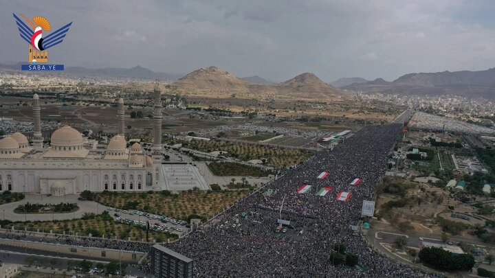 تقرير مصور/ صنعاء تشهد طوفانا بشريا غير مسبوق في مليونية "جمعة التحذير والنفير"
